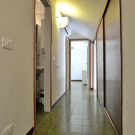 Apartment La Fiore 1 *